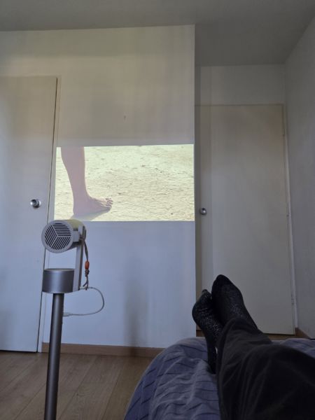 <strong>Projection simple directement sur un mur blanc</strong> <em>Projection simple directement sur un mur blanc</em><br  /></p><p> 